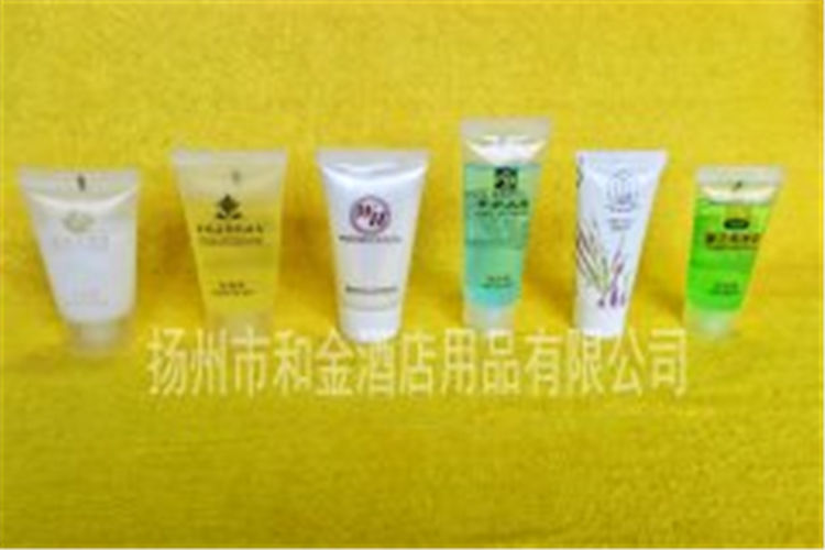 洗沐护润软管装